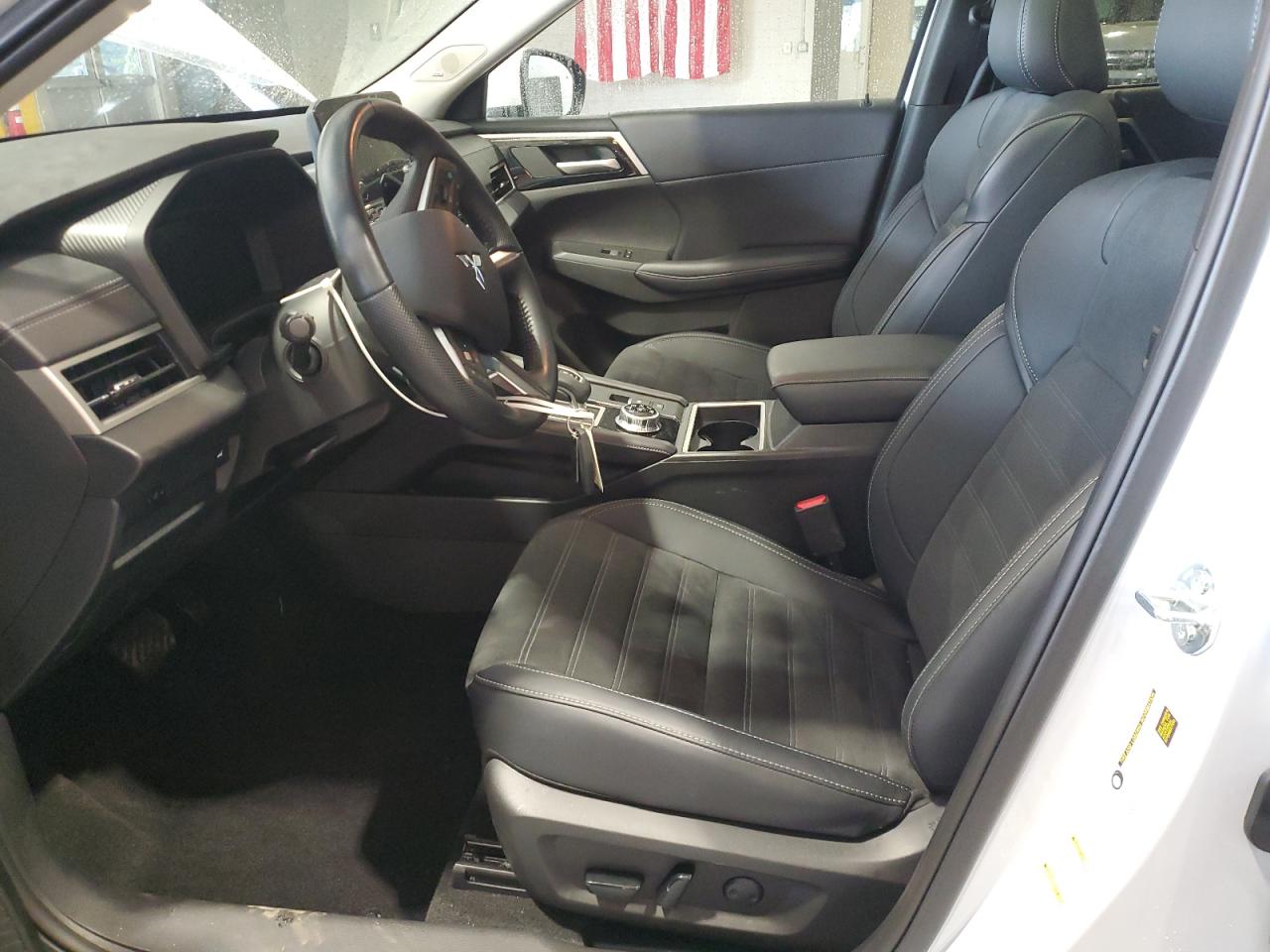 2024 Mitsubishi Outlander Se VIN: JA4J4VA87RZ075047 Lot: 86809185