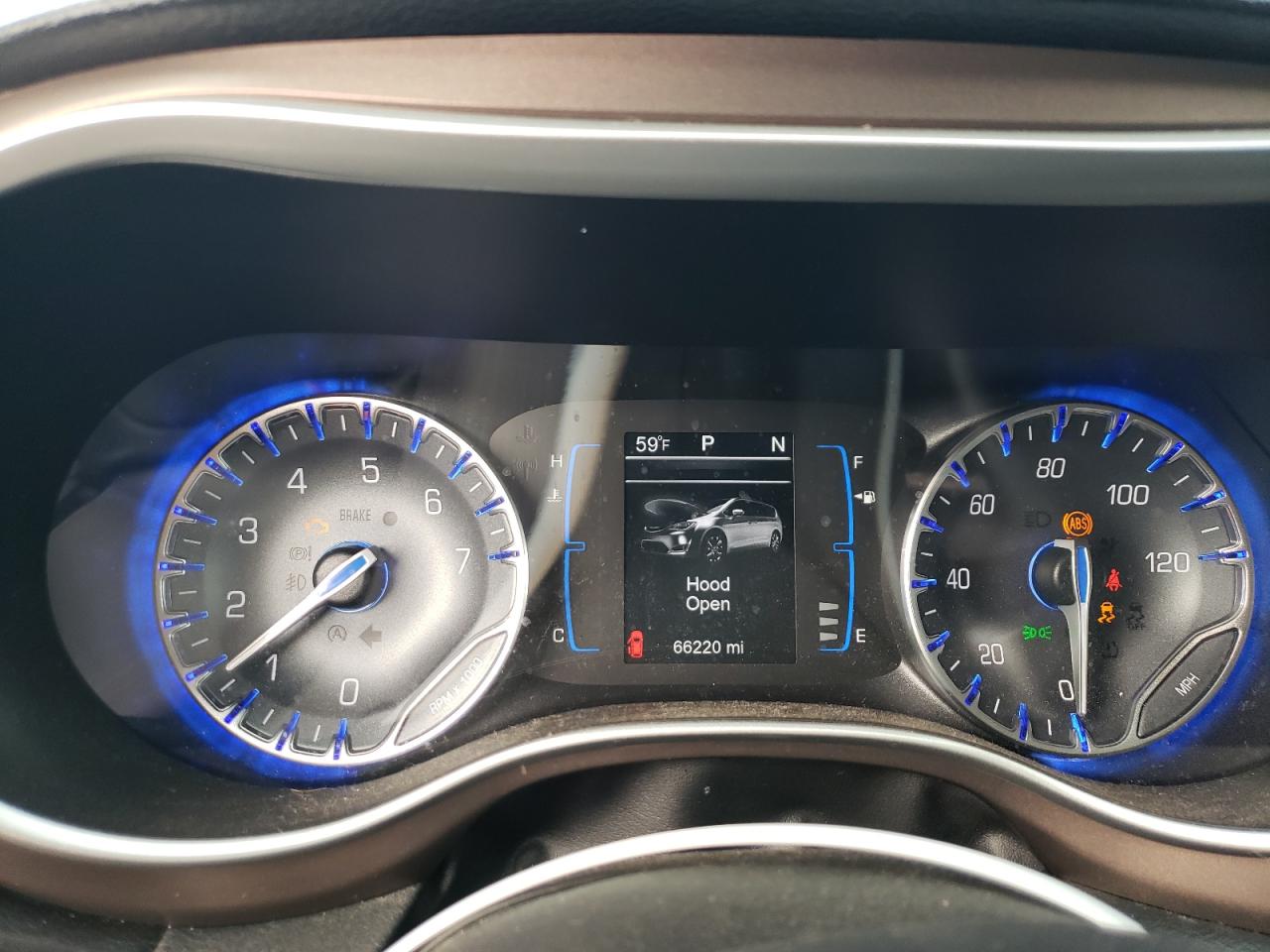 2017 Chrysler Pacifica Touring L VIN: 2C4RC1BG2HR621384 Lot: 90445815