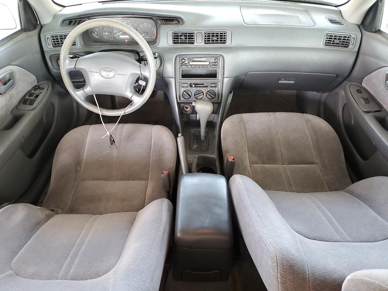 1999 Toyota Camry Ce VIN: 4T1BG22K7XU900892 Lot: 85856625