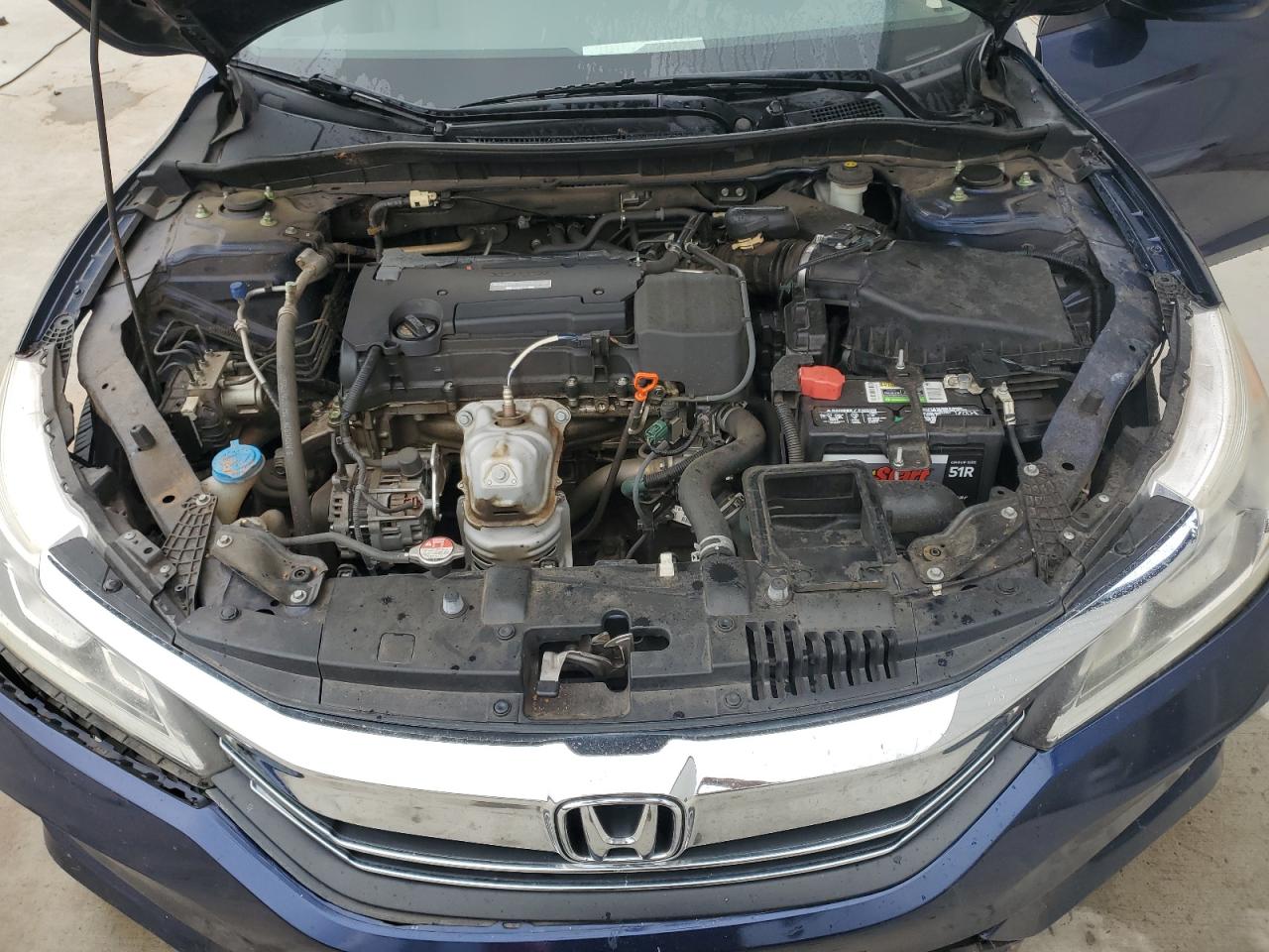 2017 Honda Accord Lx VIN: 1HGCR2F33HA137988 Lot: 85810455