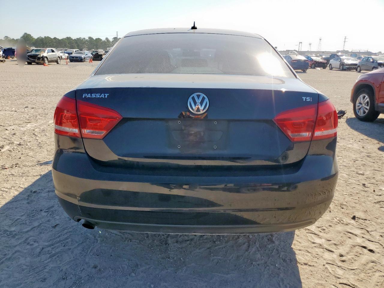 2015 Volkswagen Passat S VIN: 1VWAT7A39FC063860 Lot: 84473125