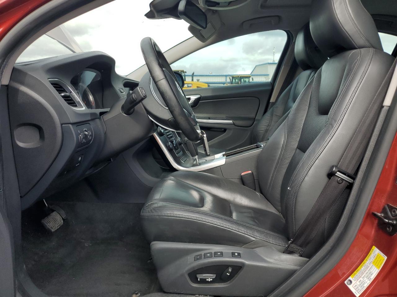 2011 Volvo S60 T6 VIN: YV1902FH7B2014740 Lot: 81901155