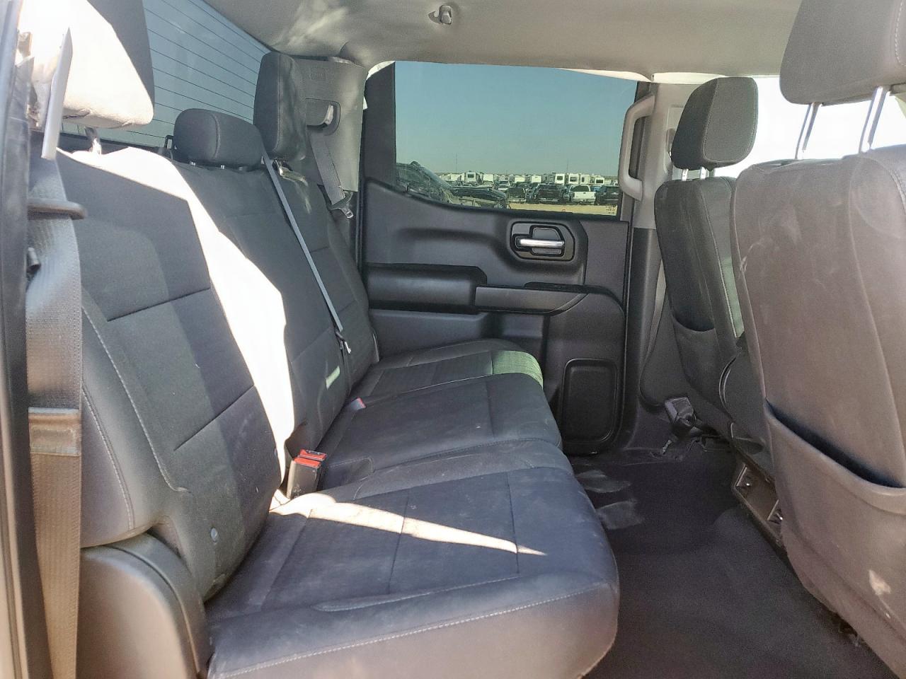 2022 Chevrolet Silverado K1500 Trail Boss Custom VIN: 3GCPDCED9NG579086 Lot: 81997045