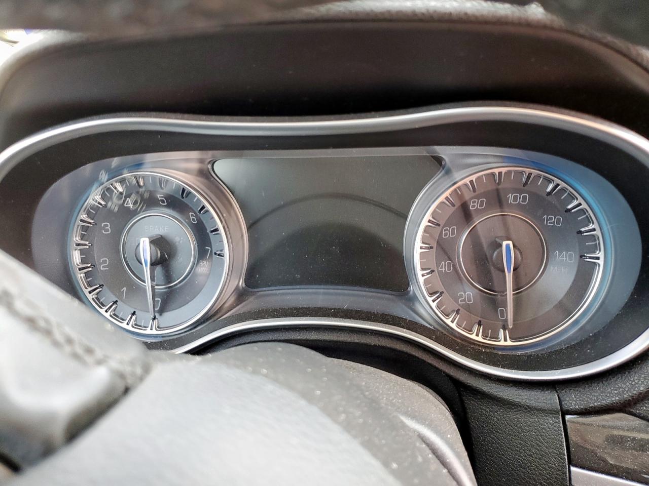 2015 Chrysler 300 Limited VIN: 2C3CCAAG9FH838039 Lot: 85265925