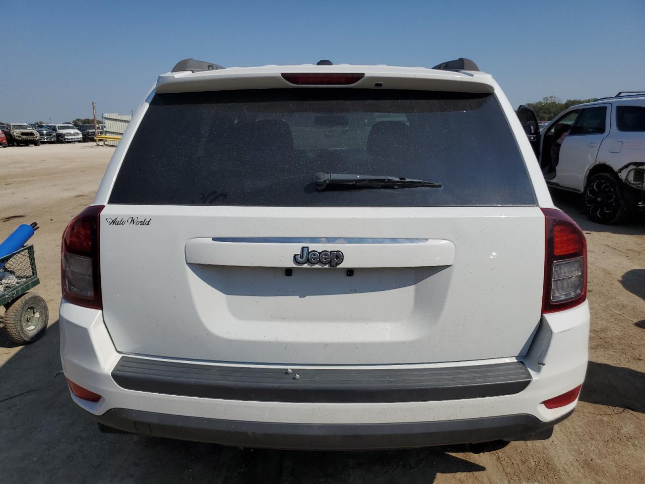 2014 Jeep Compass Sport VIN: 1C4NJCBBXED865500 Lot: 84912185