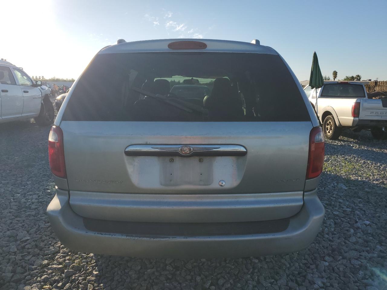 2003 Chrysler Town & Country Limited VIN: 2C8GP64L73R158488 Lot: 87424475