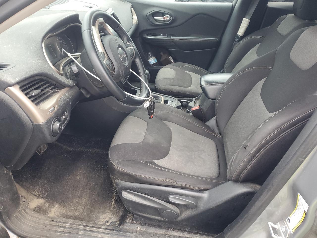 2014 Jeep Cherokee Latitude VIN: 1C4PJMCB8EW151737 Lot: 85663005