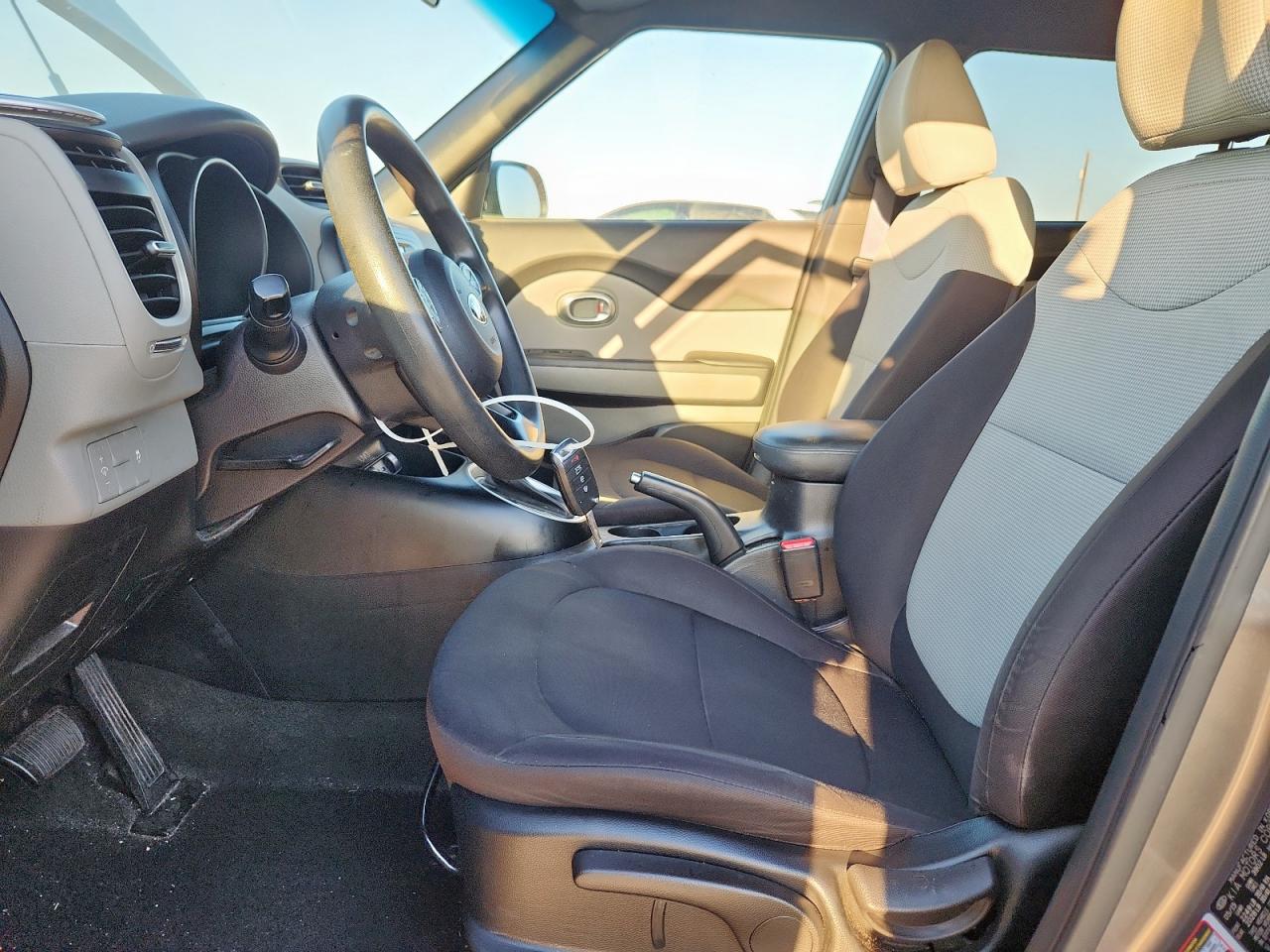 2015 Kia Soul VIN: KNDJN2A26F7236198 Lot: 82321125