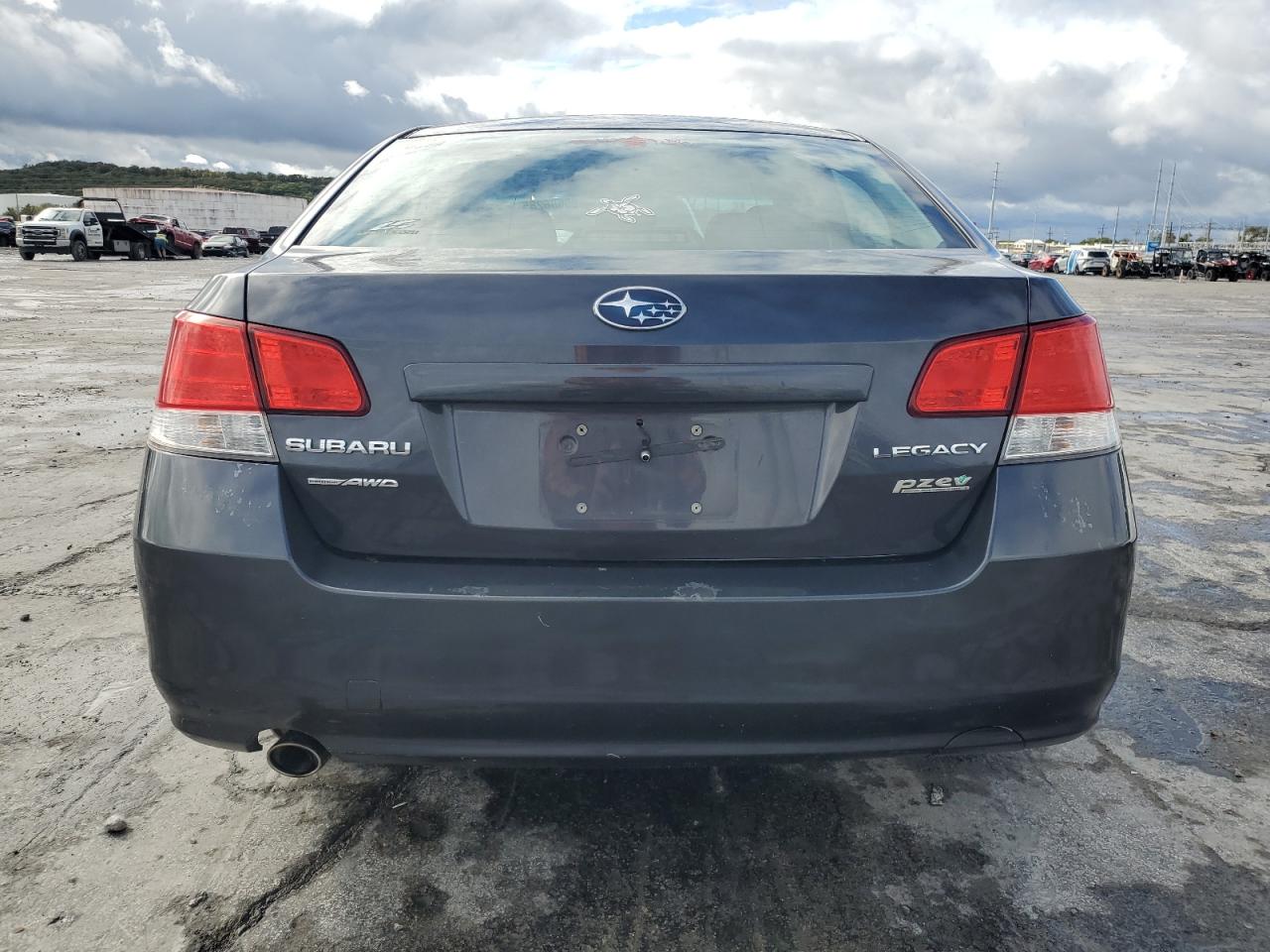 2011 Subaru Legacy 2.5I Premium VIN: 4S3BMBG69B3222704 Lot: 90686285