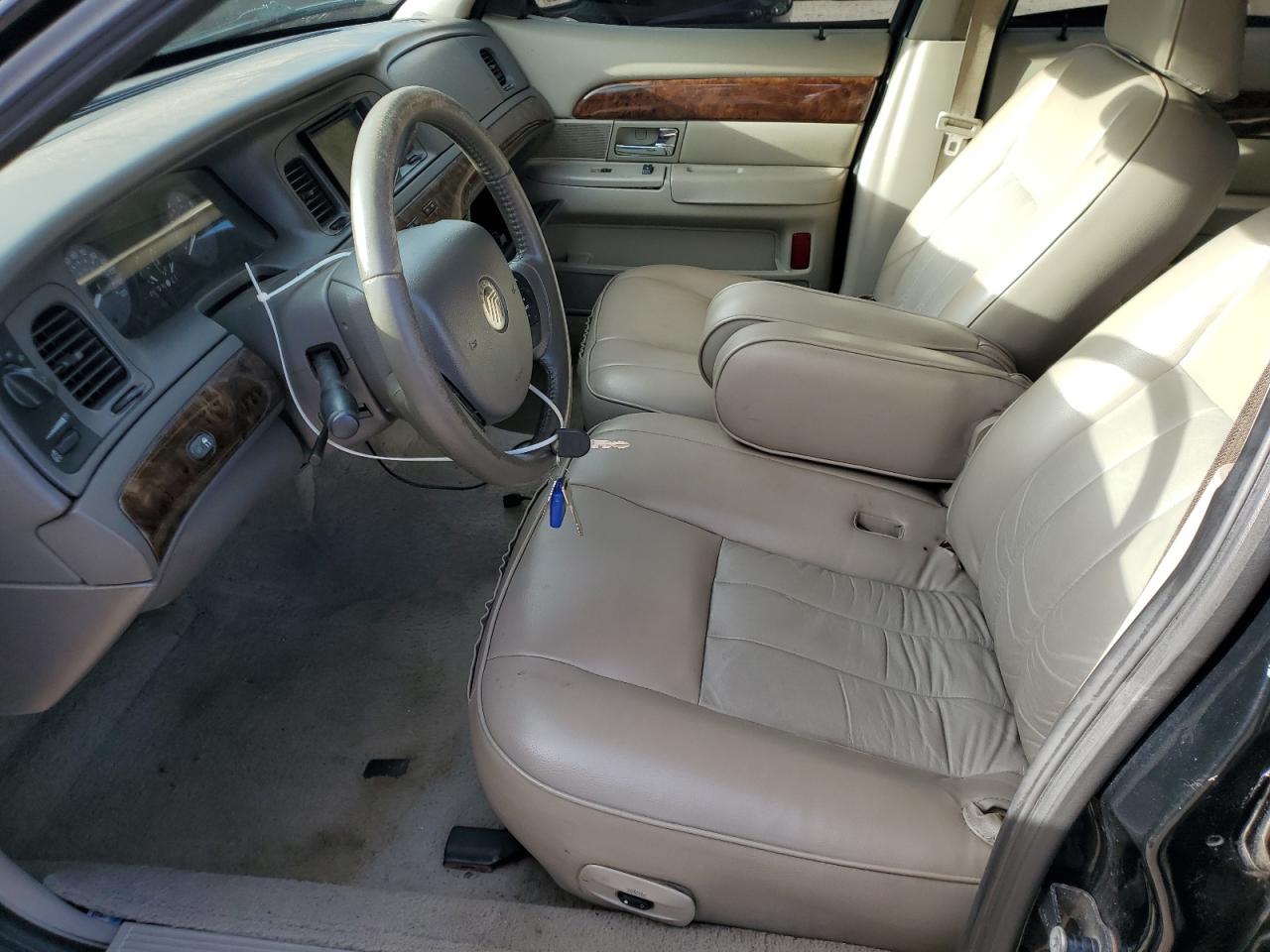 2010 Mercury Grand Marquis Ls VIN: 2MEBM7FV4AX628282 Lot: 82330525