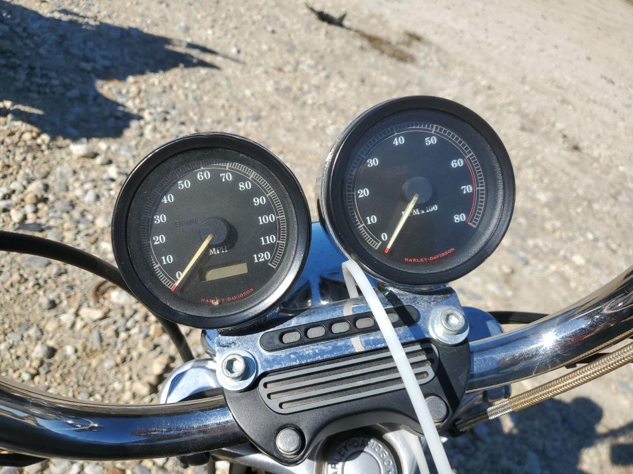 2000 Harley-Davidson Xl883 Hugger VIN: 1HD4CEM18YK137310 Lot: 82083015