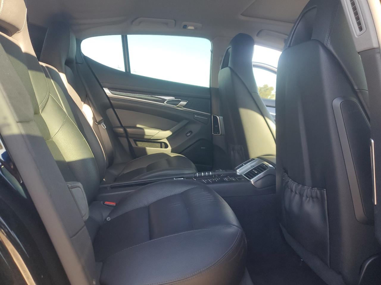 2015 Porsche Panamera Se Hybrid VIN: WP0AD2A73FL040502 Lot: 90325415