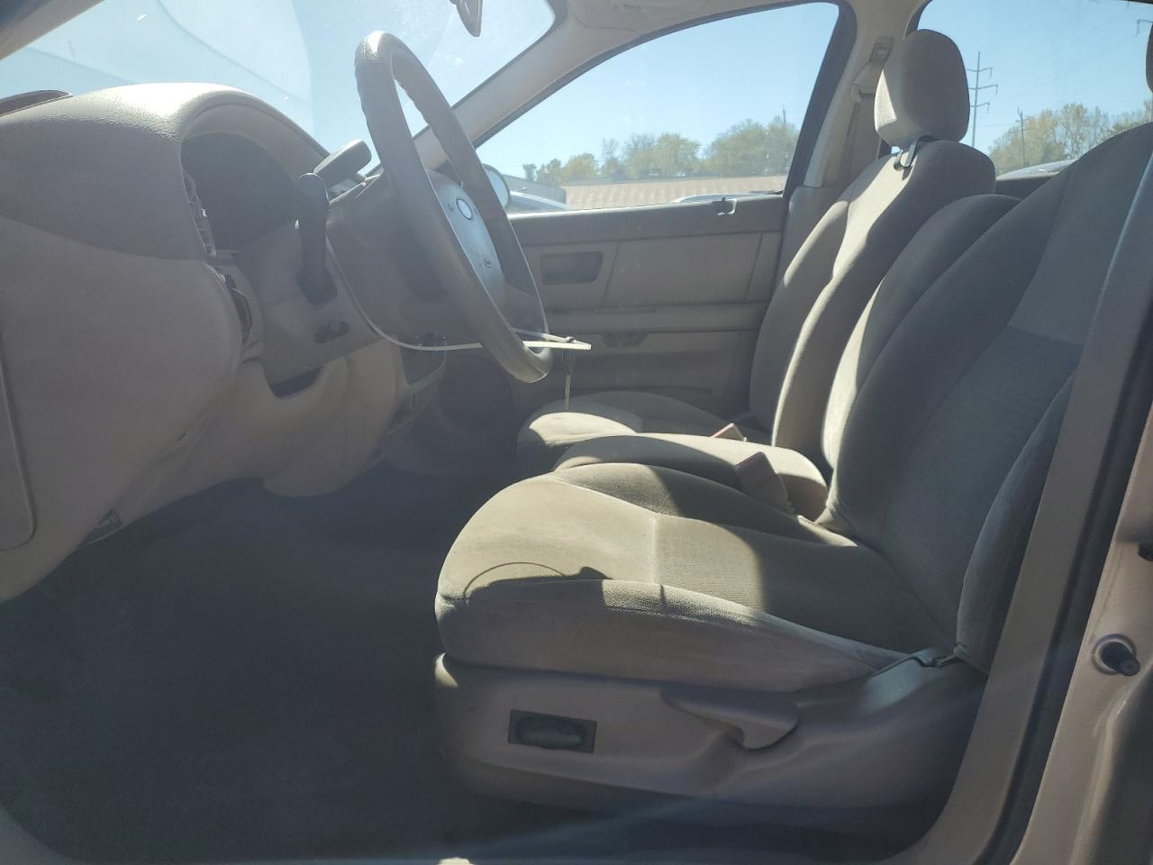 2004 Ford Taurus VIN: 1FAFP55294A193414 Lot: 81962975