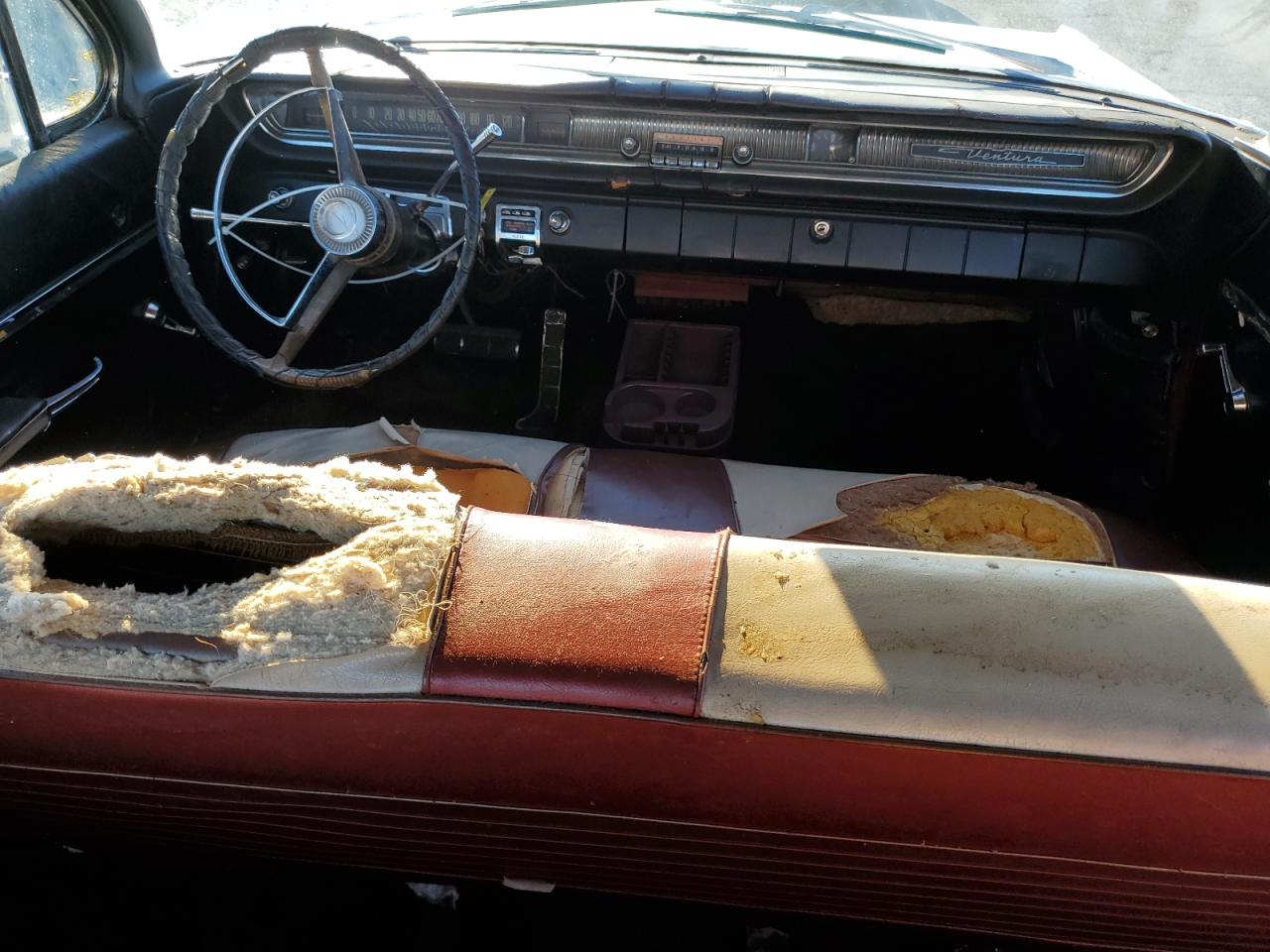 1961 Pontiac Ventura VIN: 561S1654 Lot: 86184085