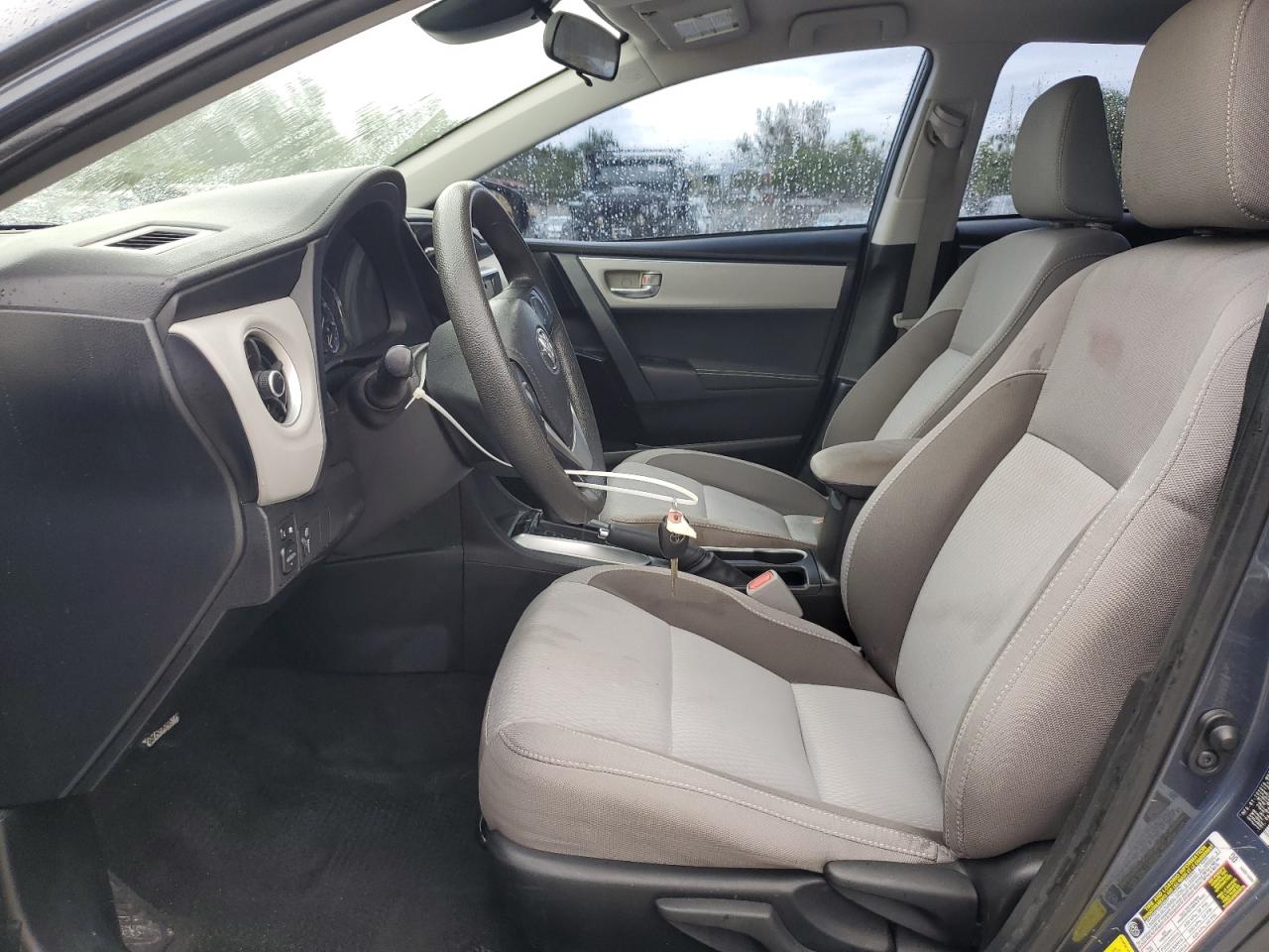 2018 Toyota Corolla L VIN: 5YFBURHE2JP792919 Lot: 85907355