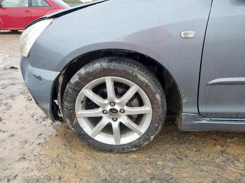 2004 HONDA CIVIC SE 