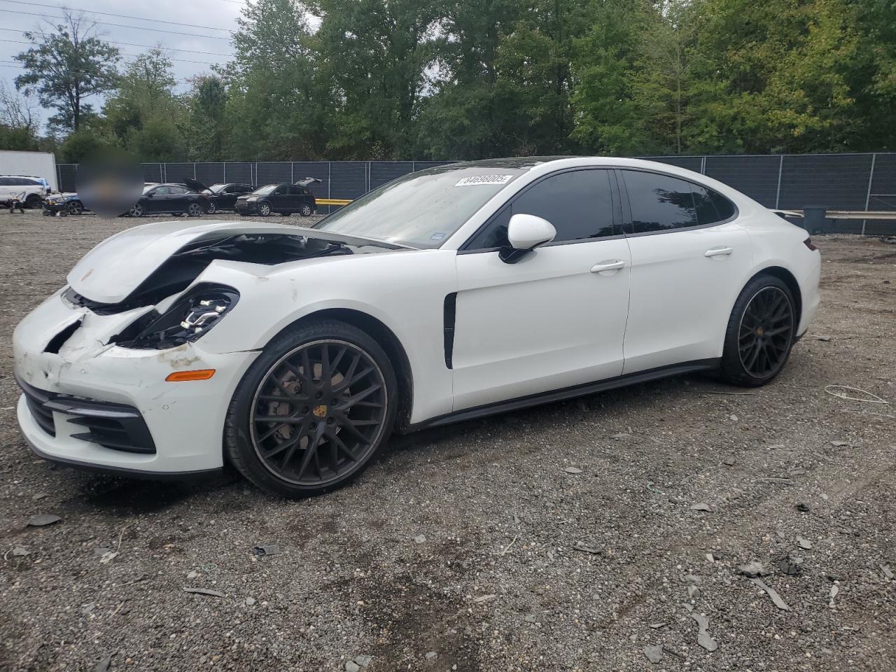 2018 Porsche Panamera 4