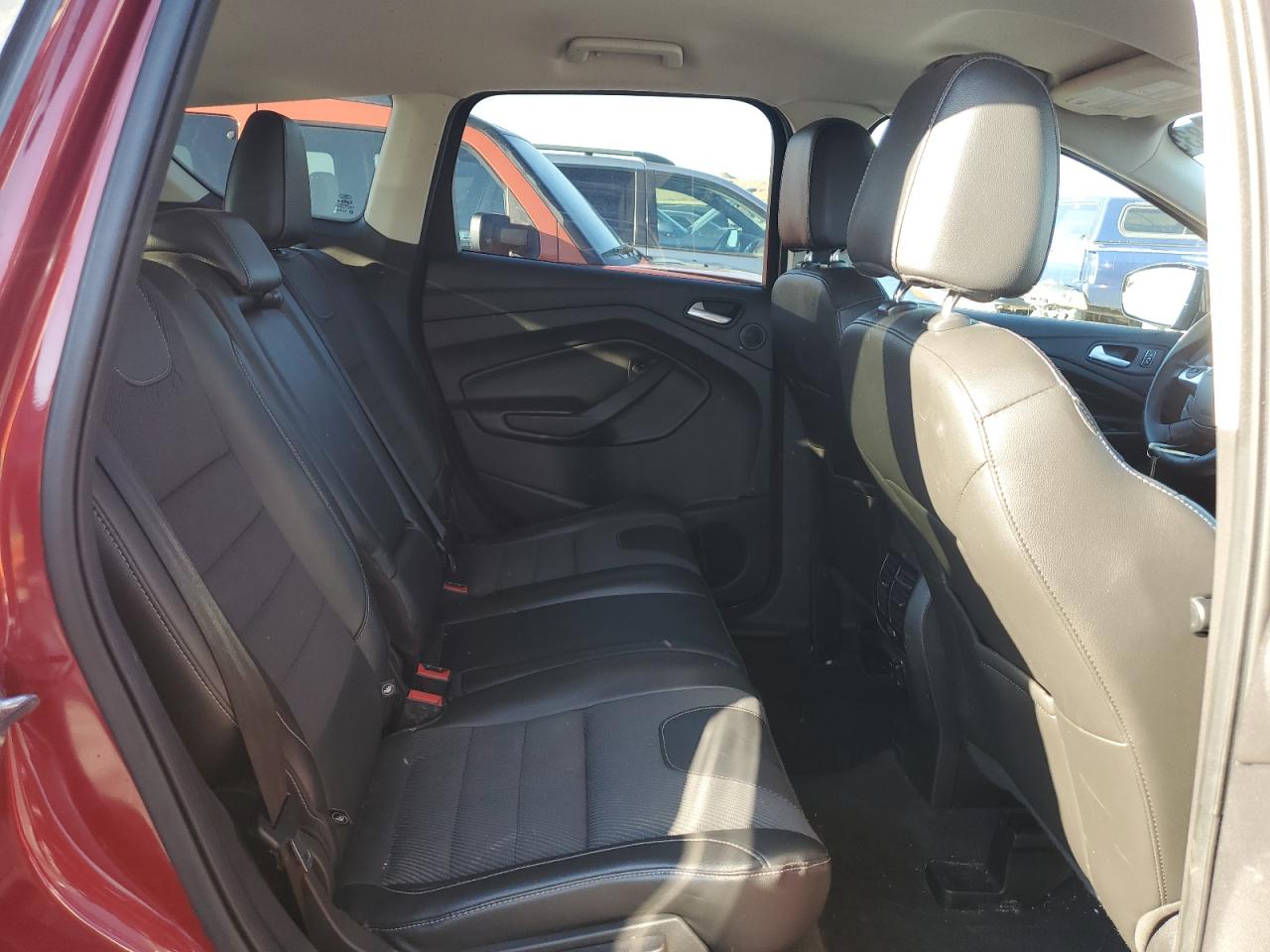 2015 Ford Escape Se VIN: 1FMCU9G95FUB49057 Lot: 82325835