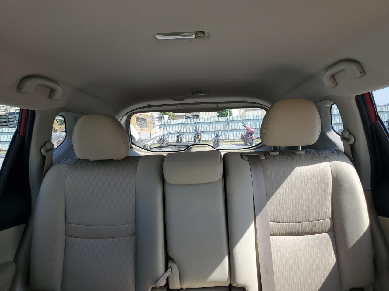 2017 Nissan Rogue S VIN: JN8AT2MT0HW133463 Lot: 82338285