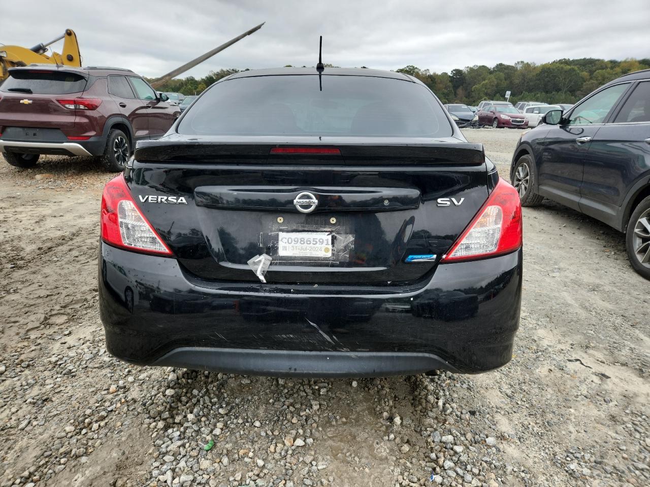 2015 Nissan Versa S VIN: 3N1CN7AP8FL815886 Lot: 90531785