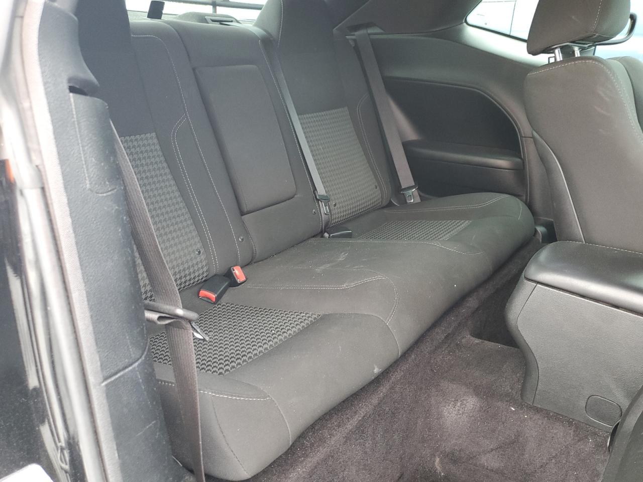 2018 Dodge Challenger Sxt VIN: 2C3CDZAG0JH255587 Lot: 85949045