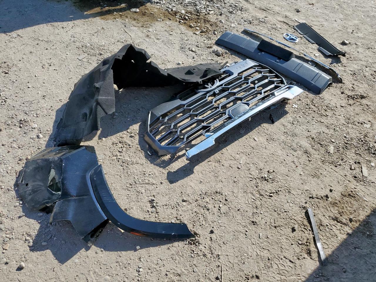 2023 Toyota Tundra Crewmax Platinum VIN: 5TFMC5DB5PX019310 Lot: 85364475