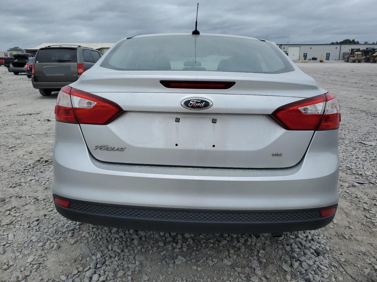 2014 Ford Focus Se VIN: 1FADP3F20EL453585 Lot: 85324275