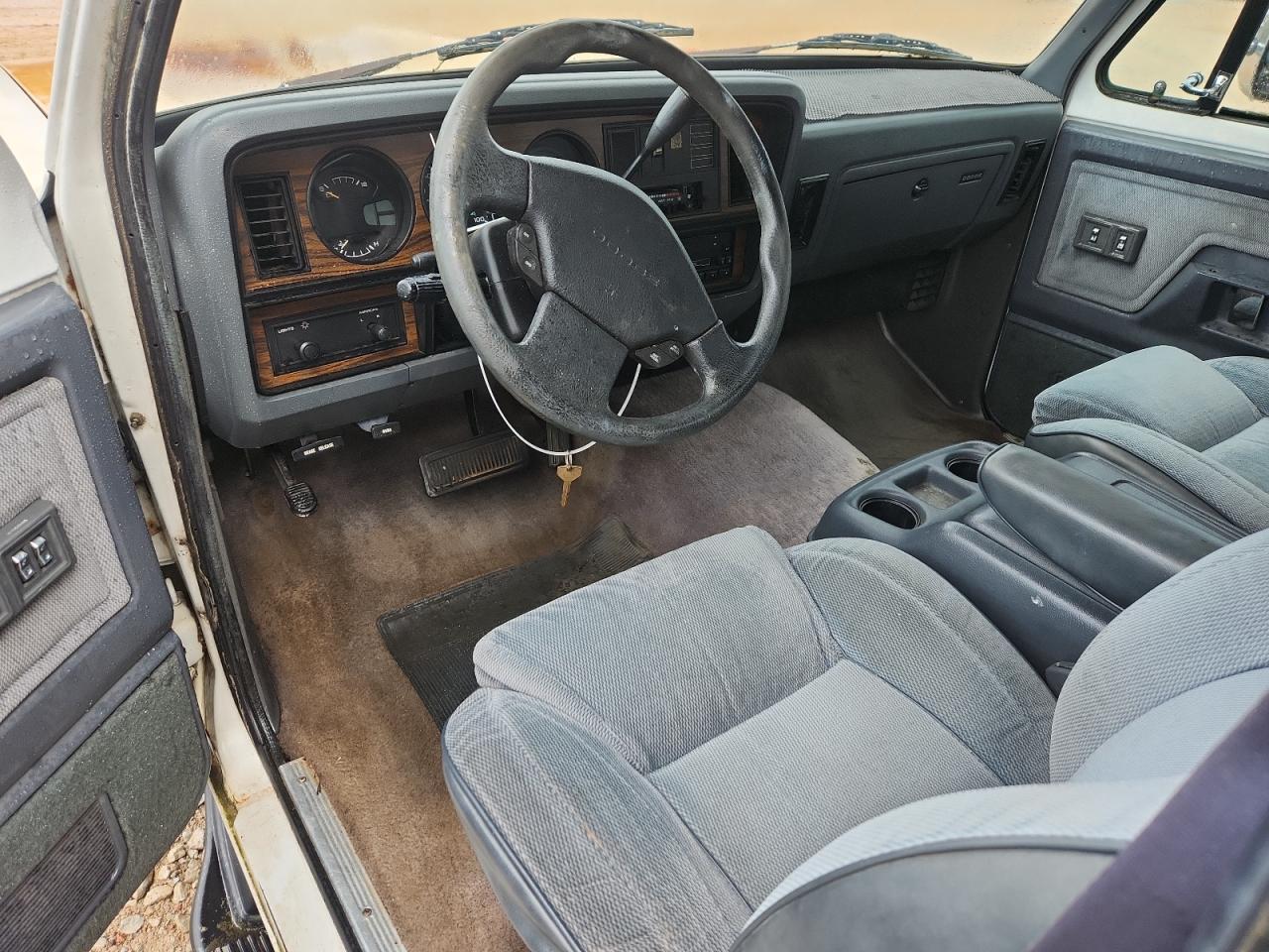 1993 Dodge D-Series D150 VIN: 3B7HE13Y9PM111715 Lot: 82251155