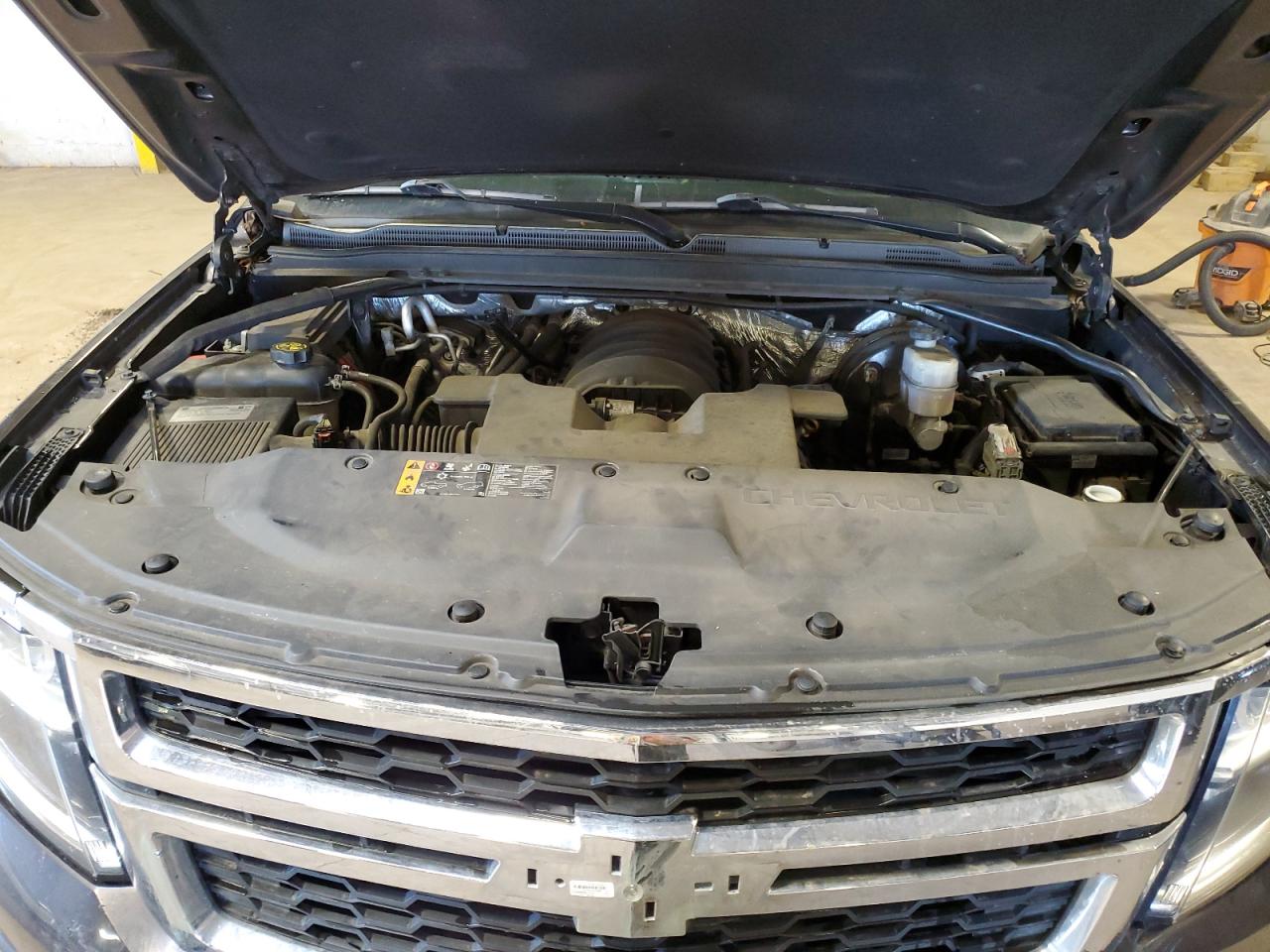2018 Chevrolet Suburban K1500 Lt VIN: 1GNSKHKC6JR105204 Lot: 84555315
