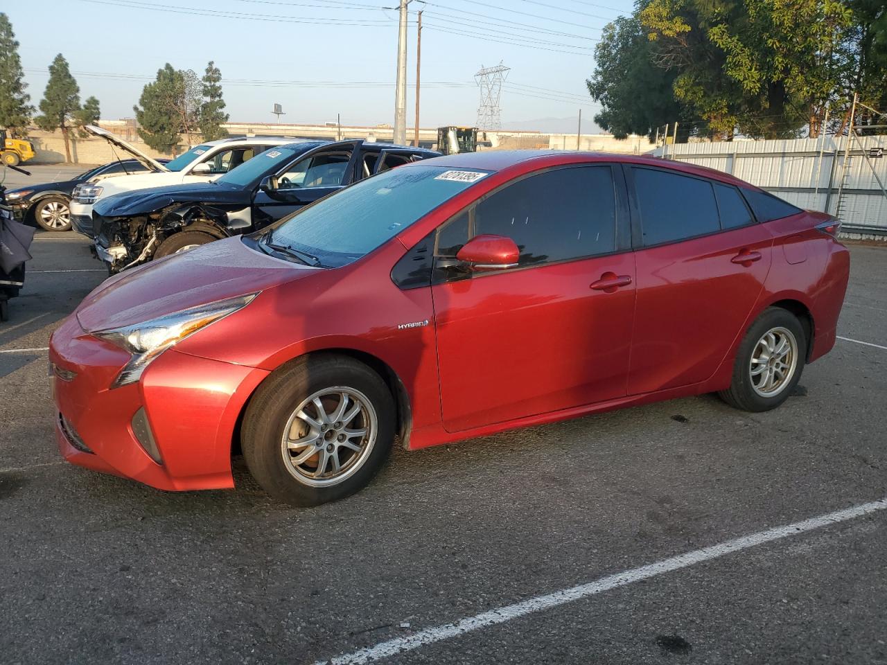 TOYOTA PRIUS 2017. Lot# 82781395. VIN JTDKARFU0H3528961. Photo 1