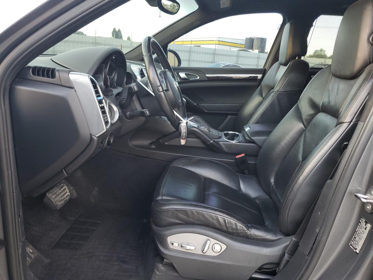 2012 Porsche Cayenne VIN: WP1AA2A21CLA01124 Lot: 86288195