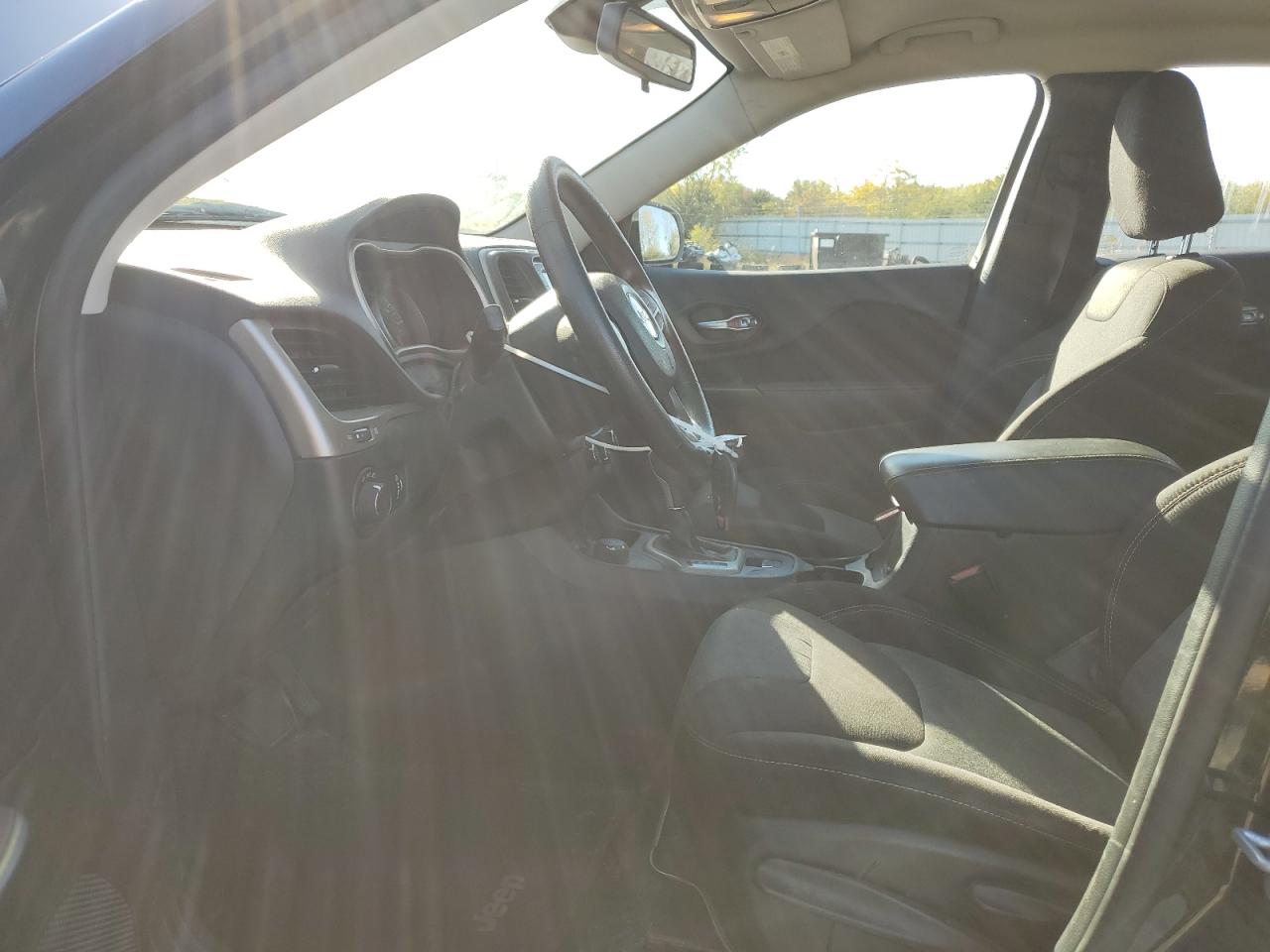 2016 Jeep Cherokee Sport VIN: 1C4PJMAB1GW148040 Lot: 85860735