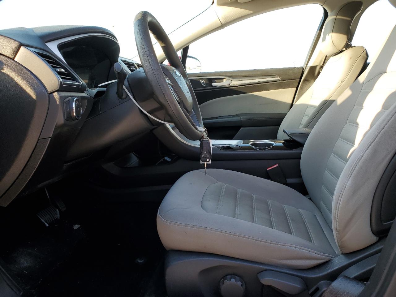 2013 Ford Fusion S VIN: 3FA6P0G73DR107676 Lot: 90138035