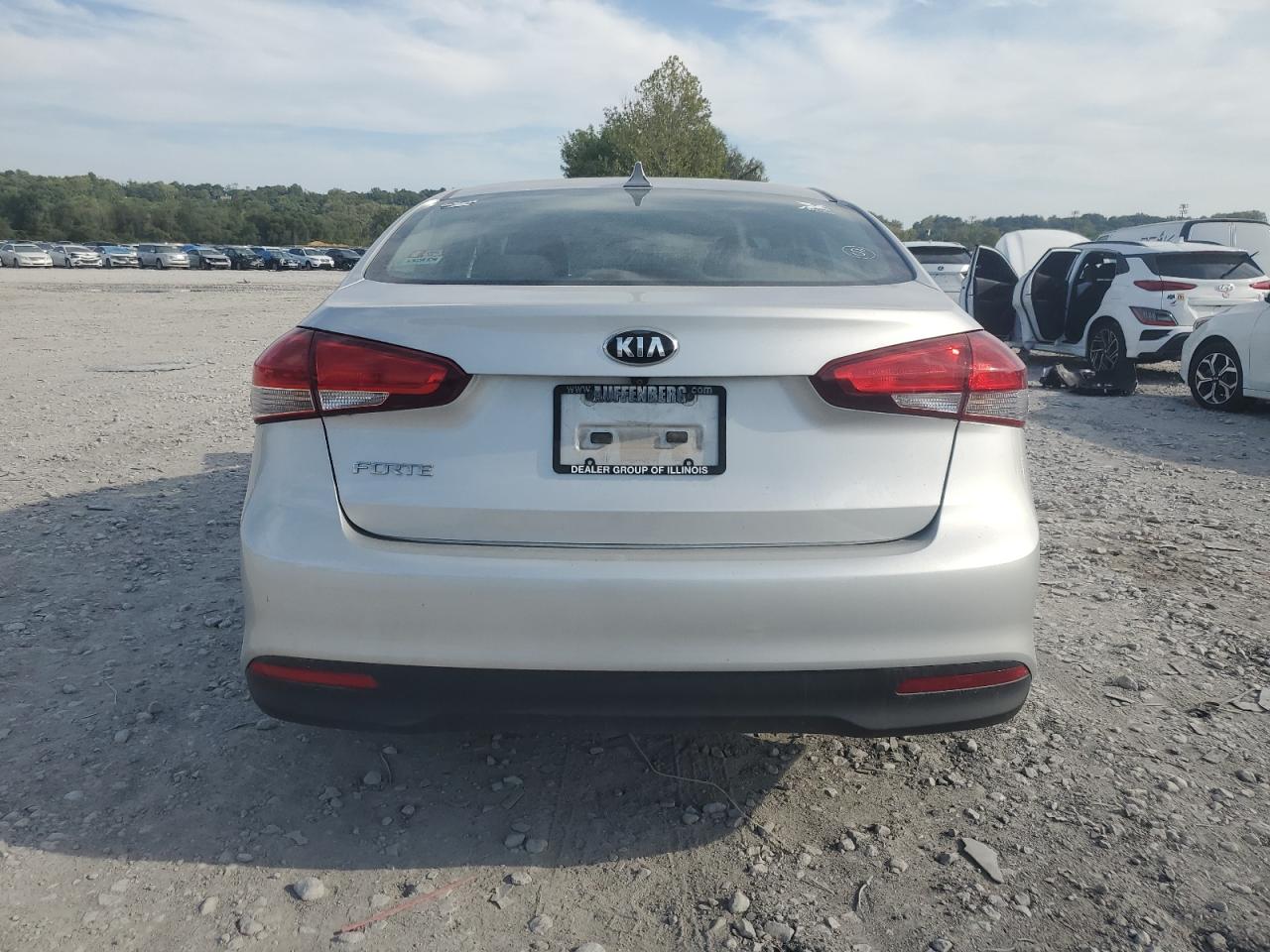 2017 Kia Forte Lx VIN: 3KPFL4A70HE054132 Lot: 84970485