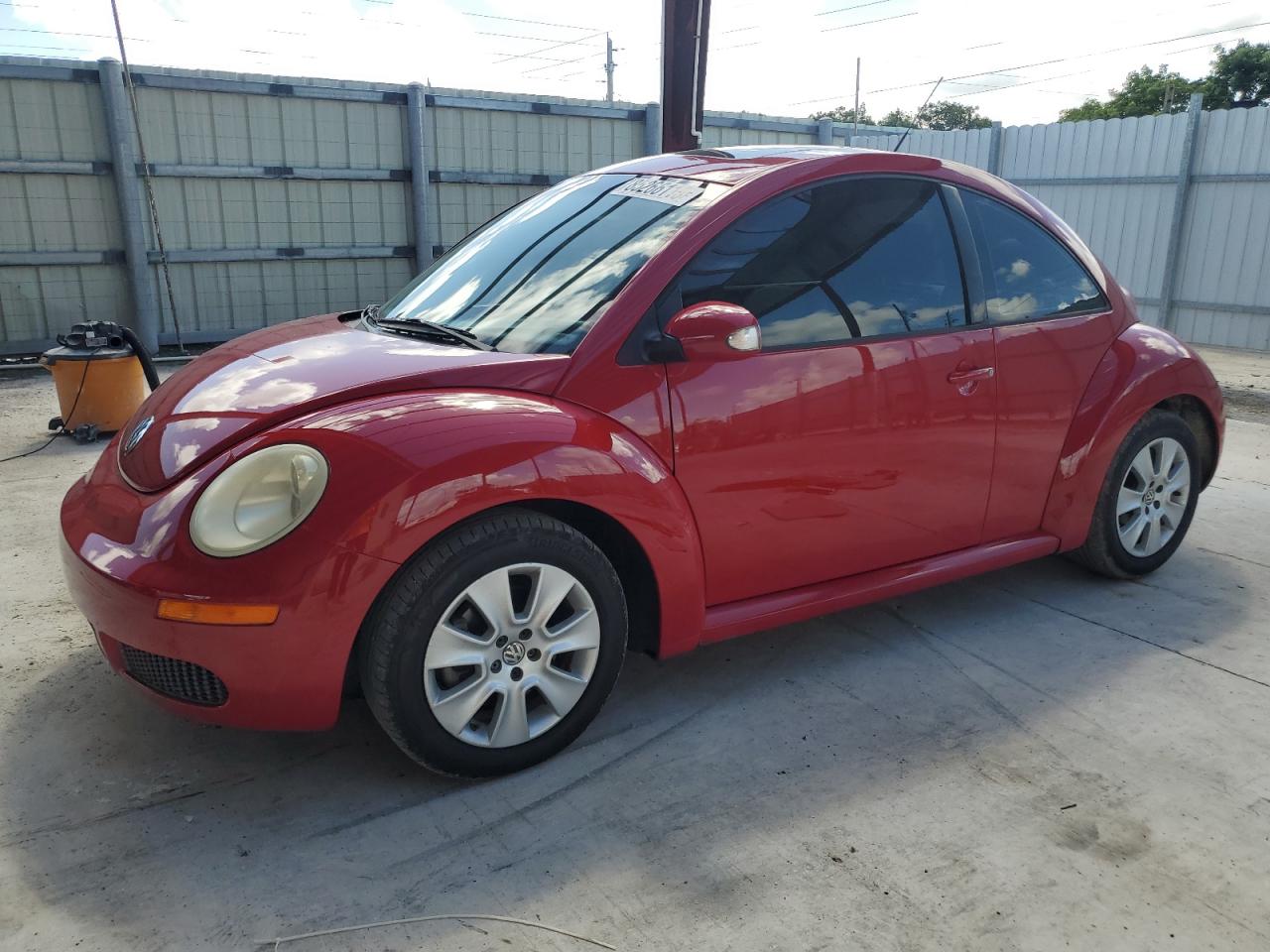 2008 Volkswagen New Beetle S