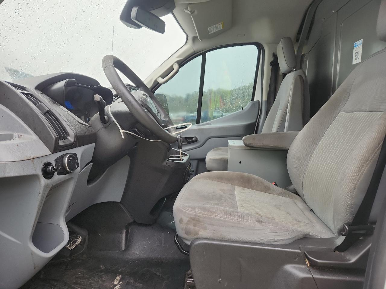 2017 Ford Transit 250 Utility / Service Van VIN: 1FTYR2YM5HKB55042 Lot: 90362315