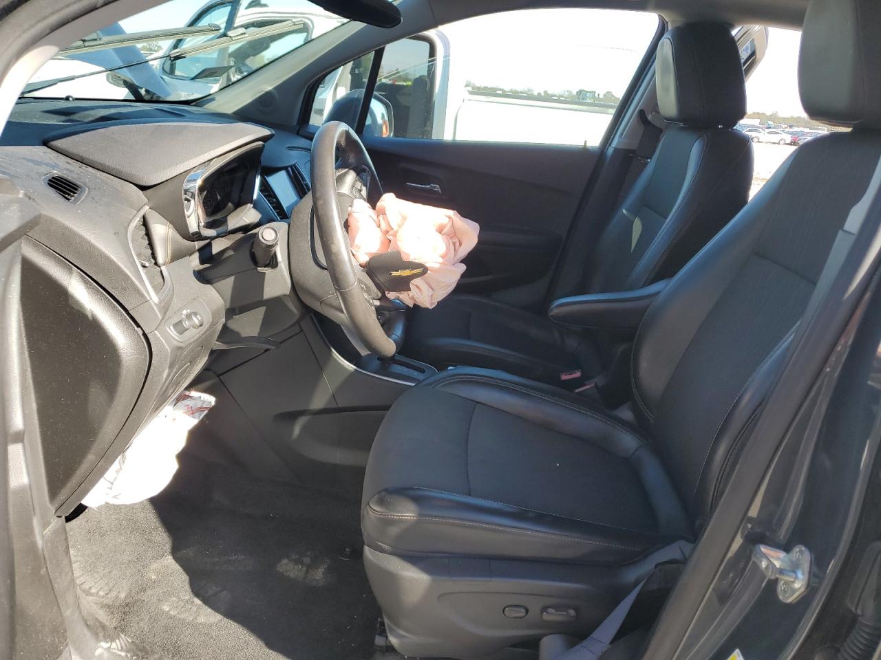 2021 Chevrolet Trax 1Lt VIN: KL7CJLSB3MB303288 Lot: 90687645