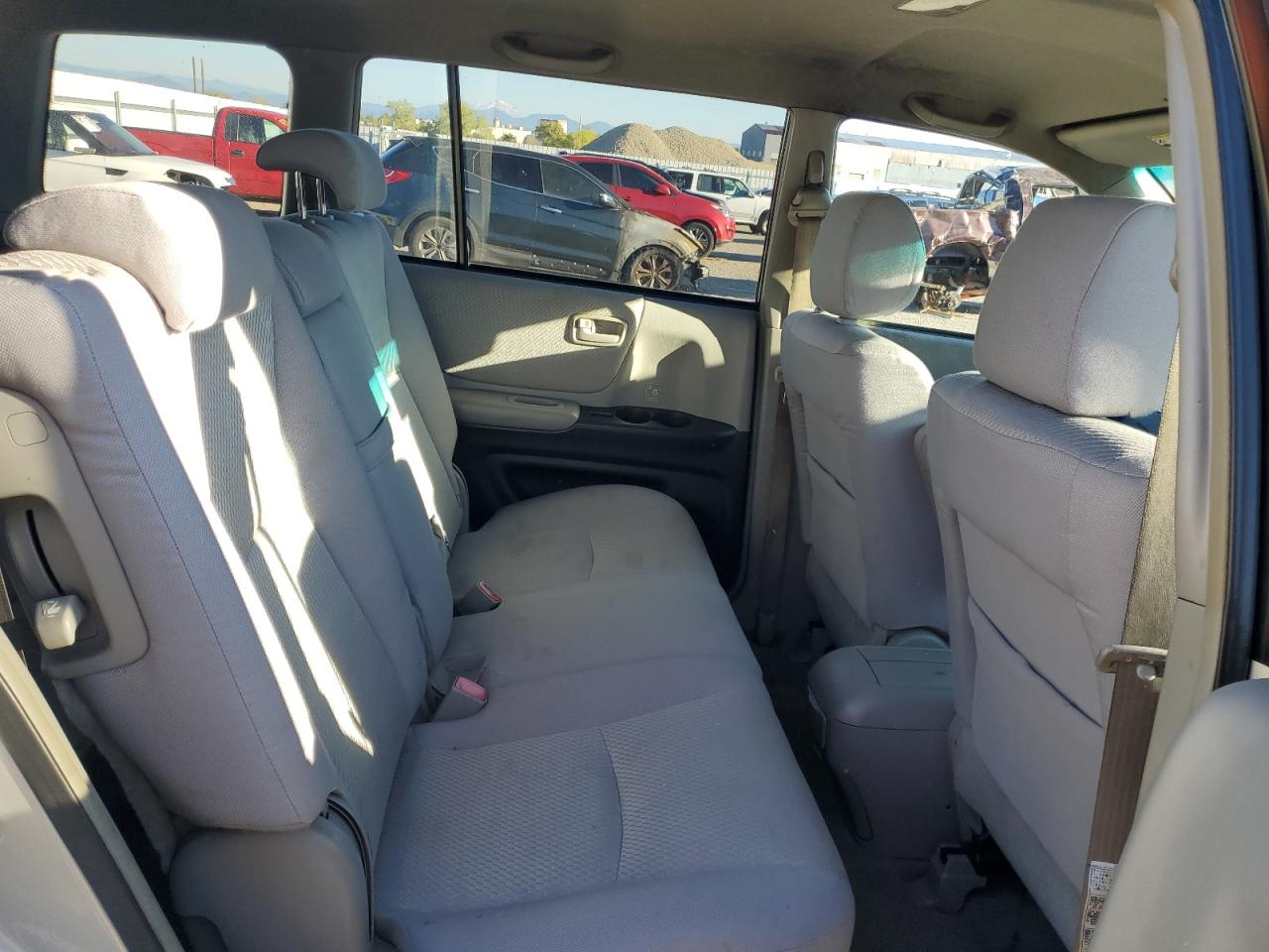2004 Toyota Highlander Base VIN: JTEDP21A740024247 Lot: 84985995