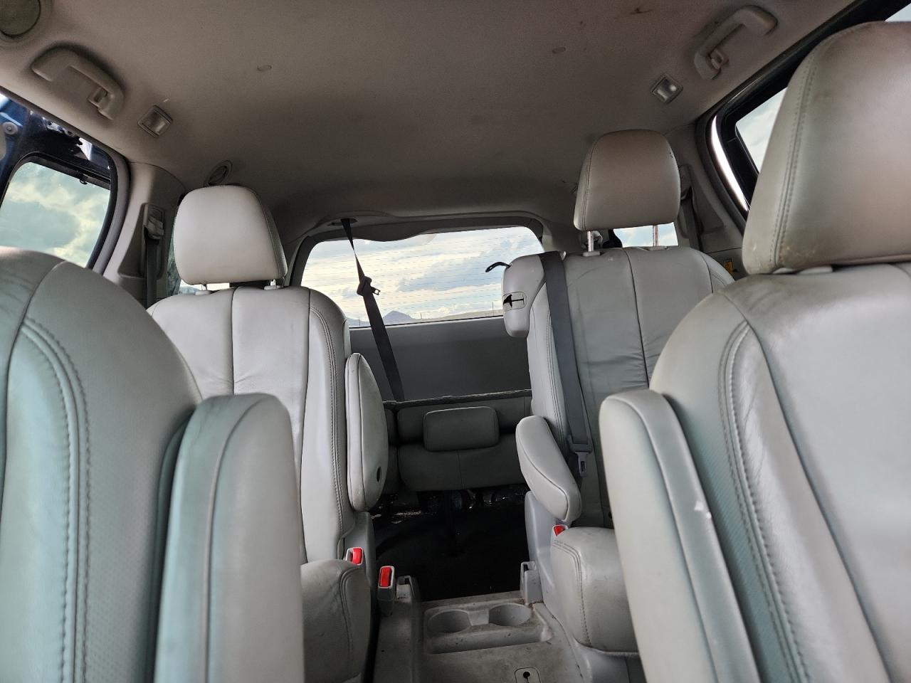 2011 Toyota Sienna Xle VIN: 5TDYK3DC4BS053562 Lot: 80666355