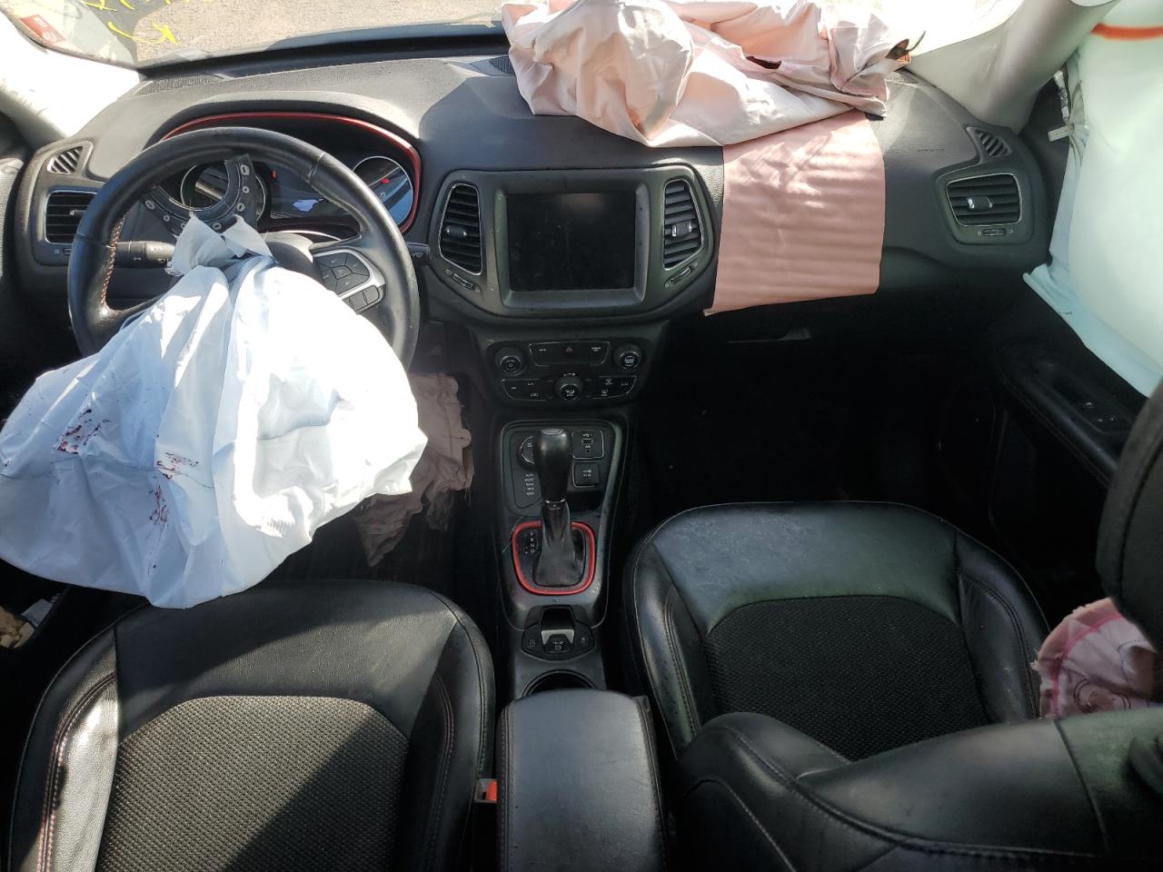 2019 Jeep Compass Trailhawk VIN: 3C4NJDDB3KT737012 Lot: 90707355