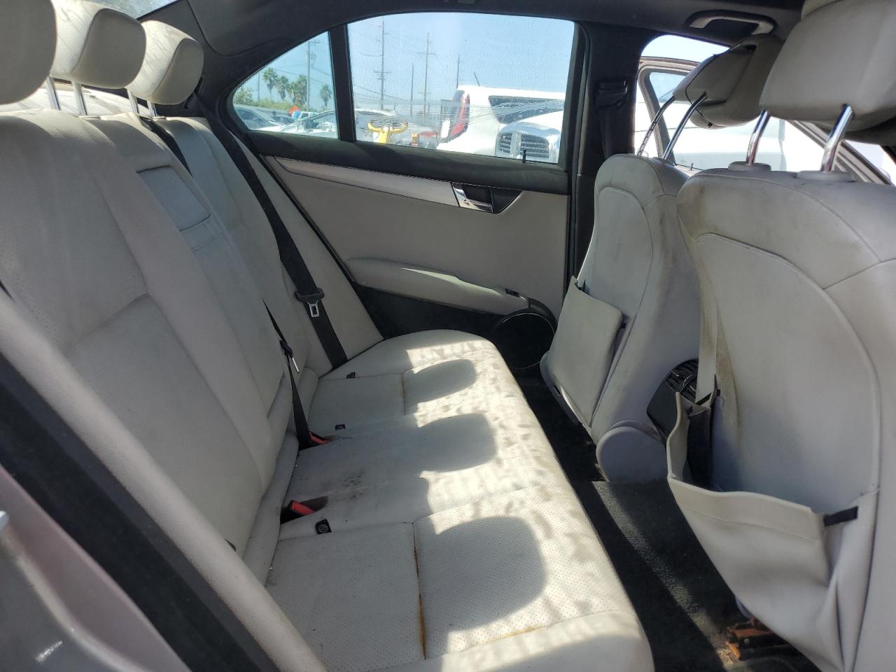 2011 Mercedes-Benz C 300 VIN: WDDGF5EBXBR164879 Lot: 90125075