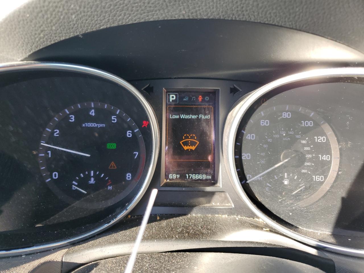 2017 Hyundai Santa Fe Se VIN: KM8SN4HF2HU171049 Lot: 86410295
