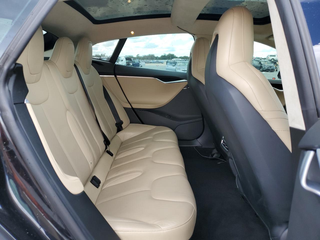 2015 Tesla Model S 85D VIN: 5YJSA1H27FF098634 Lot: 85361935