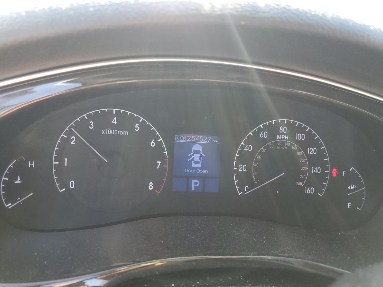 2014 Hyundai Genesis 3.8L VIN: KMHGC4DD6EU263759 Lot: 86439285