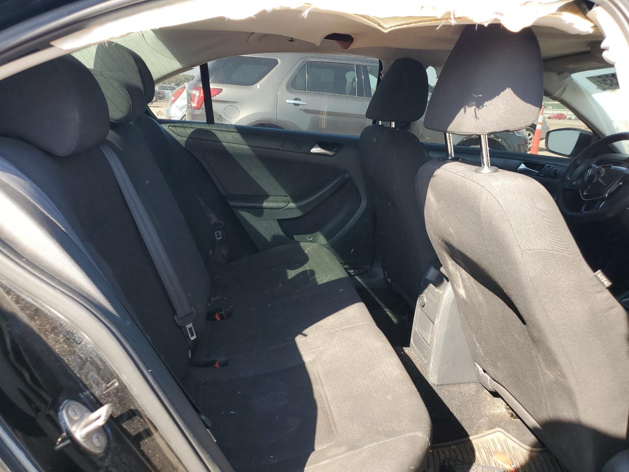 2015 Volkswagen Jetta Base VIN: 3VW2K7AJ2FM414709 Lot: 84986235