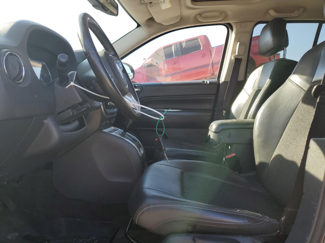 2014 Jeep Compass Latitude VIN: 1C4NJDEB8ED689130 Lot: 84581855