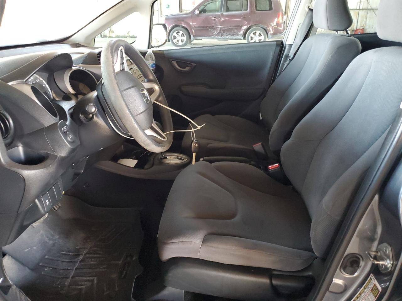 2013 Honda Fit VIN: JHMGE8H32DC058319 Lot: 87094895