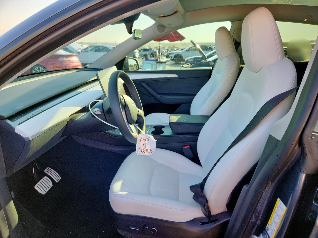 2023 Tesla Model Y VIN: 7SAYGDEF0PF704958 Lot: 85553275