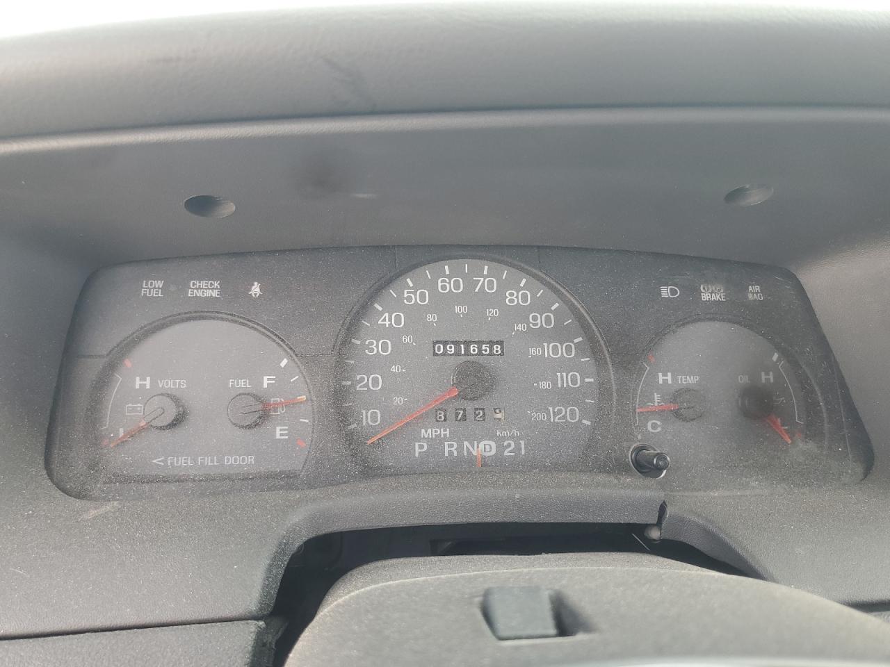 2005 Mercury Grand Marquis Gs VIN: 2MEFM74W65X668740 Lot: 90009965