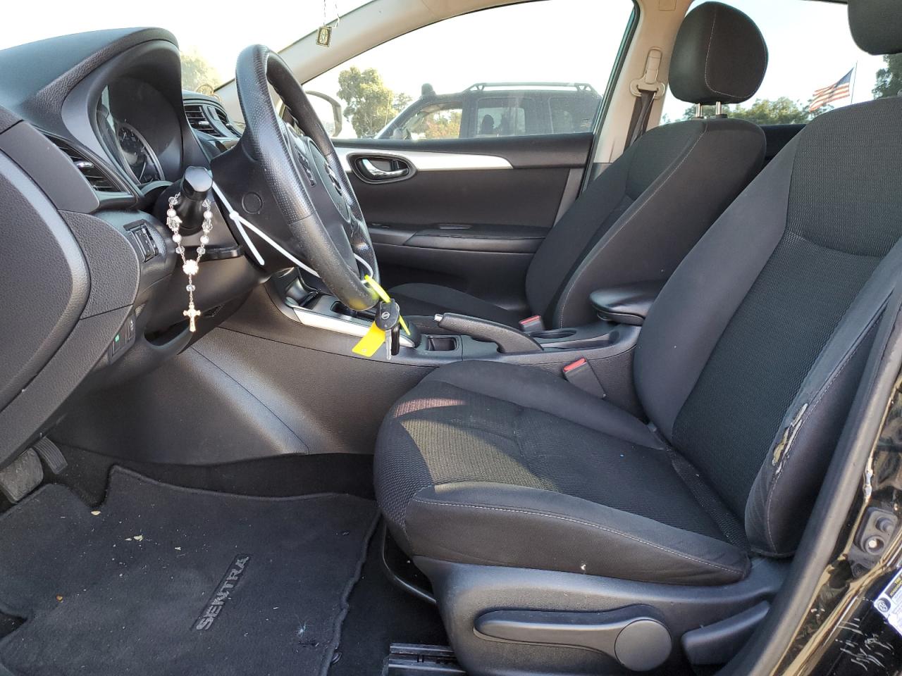 2019 Nissan Sentra S VIN: 3N1AB7AP6KY215302 Lot: 81974555